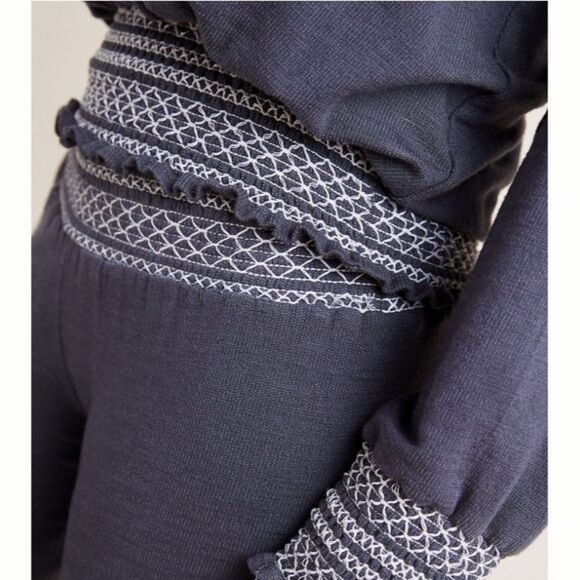 New Anthropologie Monrow Smocked Raglan Sweatshirt - Picture 3 of 7